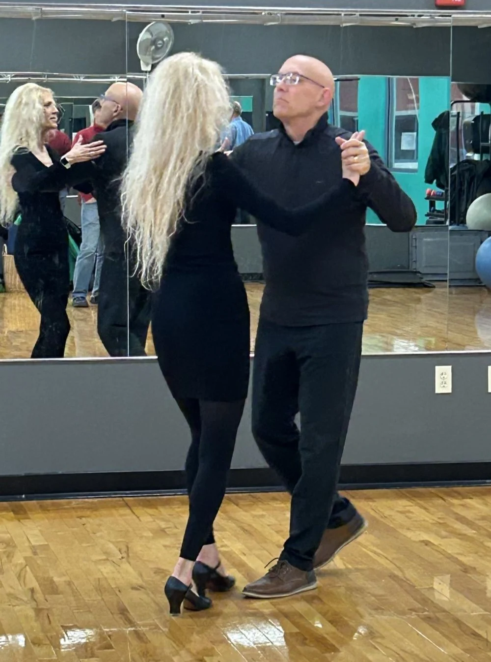 Couples Dance 4 Couples Dance 4